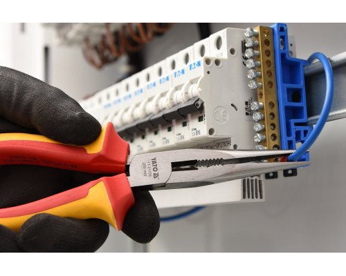 Щипцы электромонтажные удлиненные полукруглые прямые YATO : L= 200 мм с изоляцией 1000V (YT-21155)